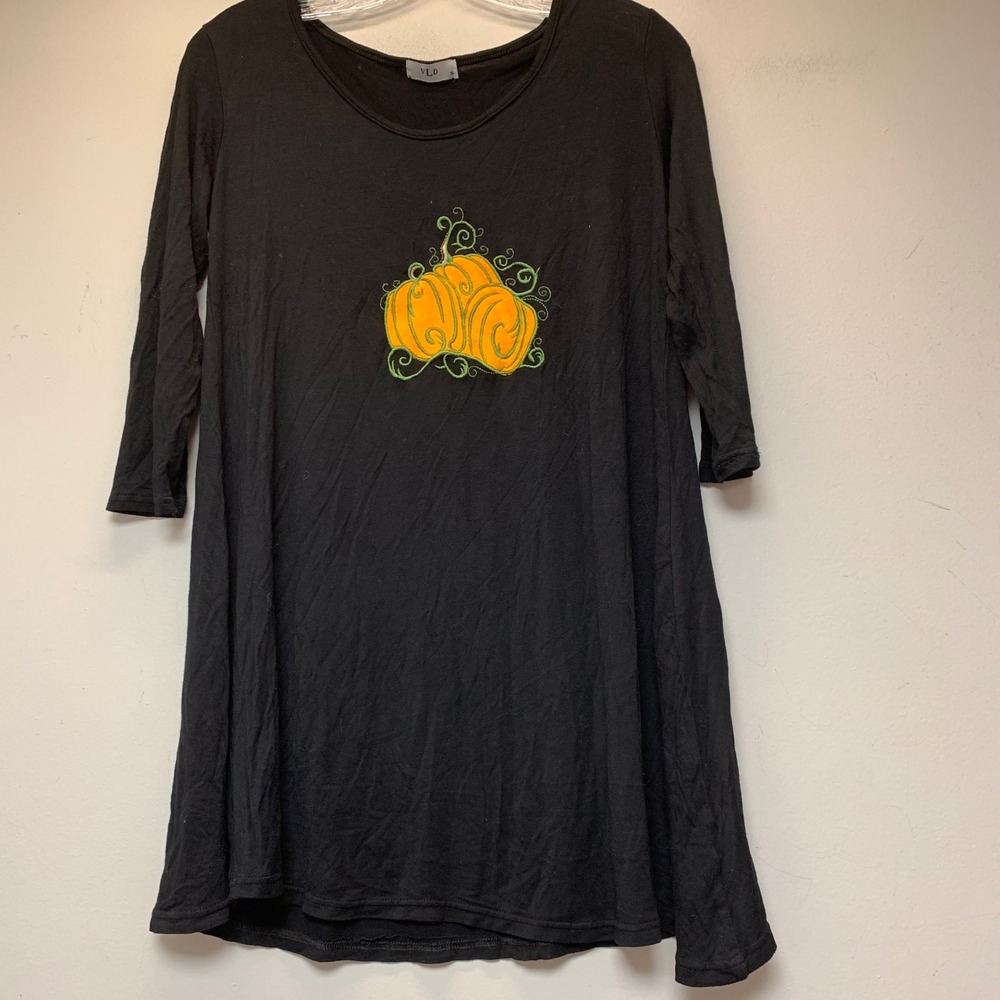 VLD Tunic Top Womens Small Black Excellent Pumpkin Embroidered Fall 3/4 Sleeve